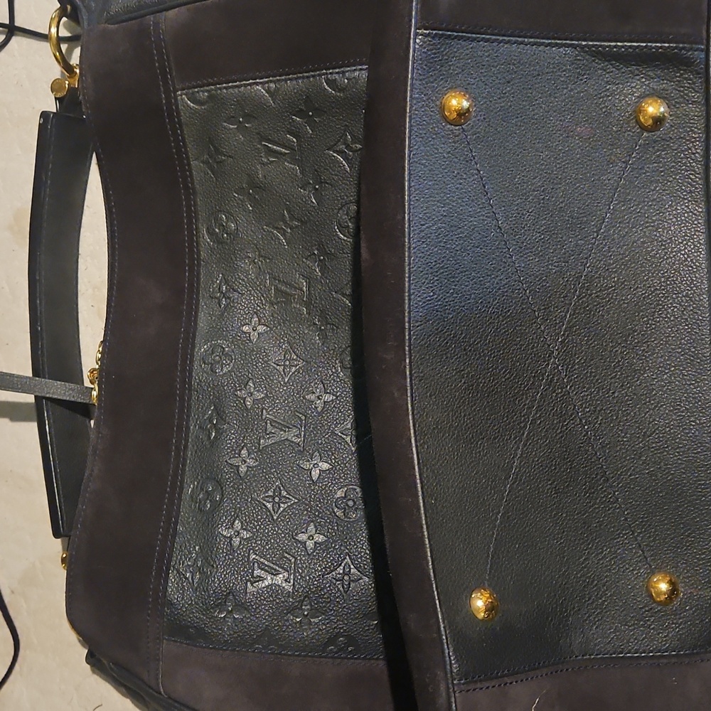 Louis Vuitton Shoulder Bag